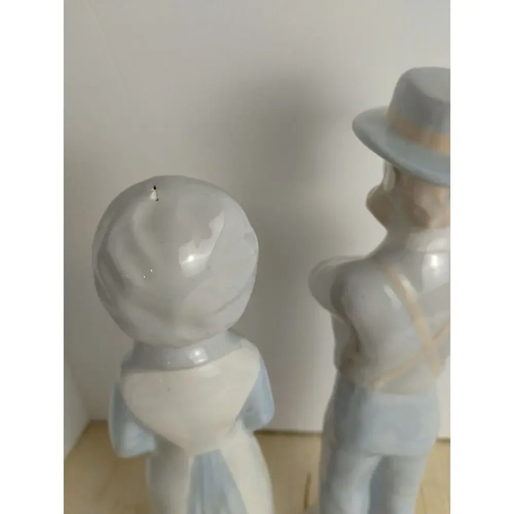 Amish Couple Ceramic Figurines Man & Woman 1970s Hand Painted